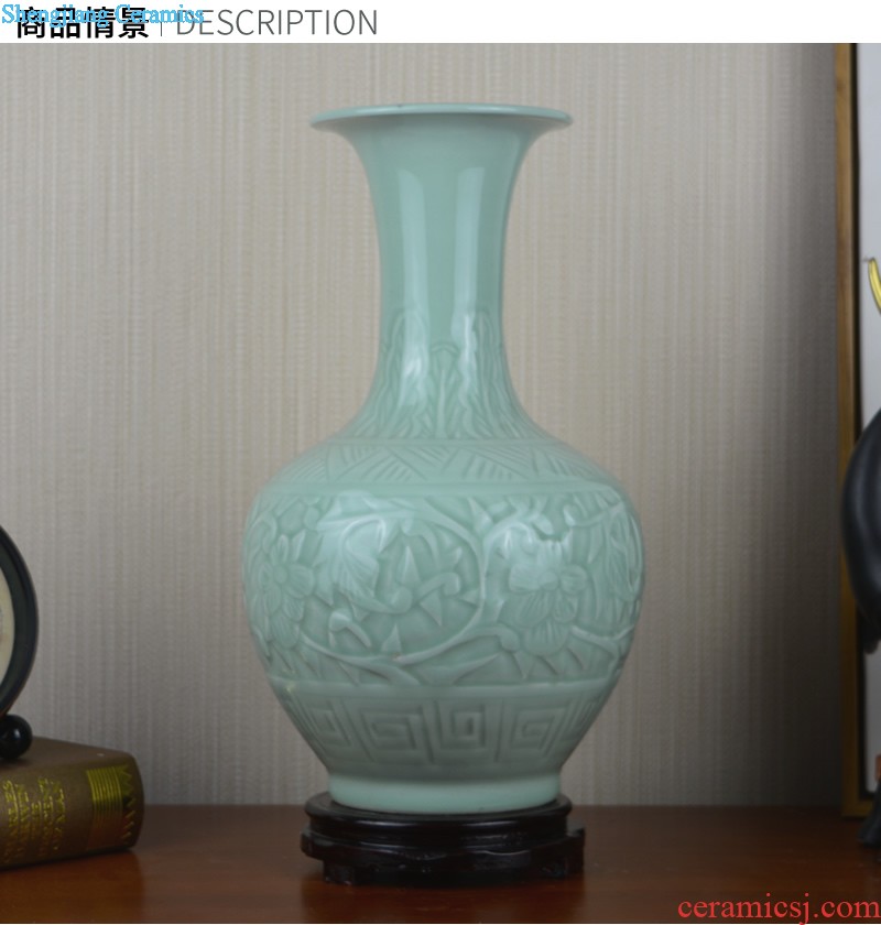 Jingdezhen ceramic hand-carved celadon vase Chinese style restoring ancient ways the sitting room is a strange flower, adornment is placed