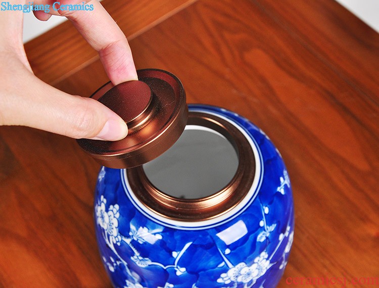 Caddy ceramic jar of large size Packed tea boxes, tea boxes Jingdezhen ceramic tea urn tea seal pot