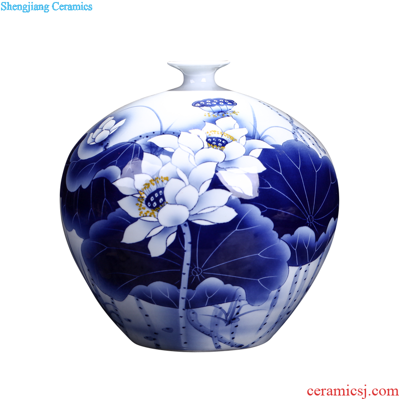 Blue and white porcelain vase, furnishing articles of jingdezhen ceramics by hand Classical Chinese style restoring ancient ways the gourd bottle