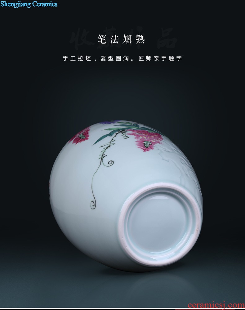 Famous hand-painted jingdezhen ceramic vase furnishing articles landscape painting house sitting room adornment large-sized restoring ancient ways is China