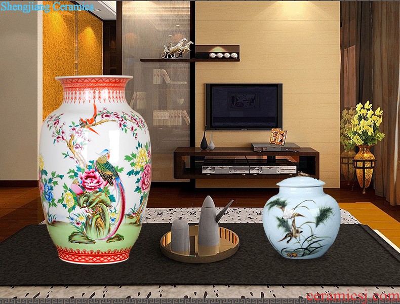 Handwritten Chinese vase furnishing articles sitting room adornment ornament porcelain restoring ancient ways of blue and white porcelain of jingdezhen ceramics handicraft