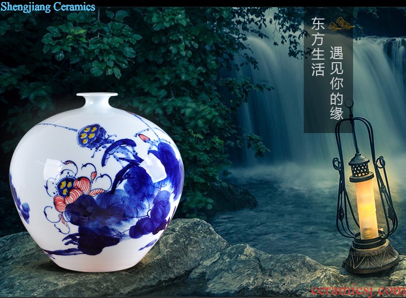 Jingdezhen ceramic feng shui gourd vases, furnishing articles sitting room small place decorative flower arranging Chinese style restoring ancient ways of creative home