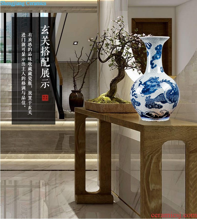 Jingdezhen creative home sitting room decoration plate desktop furnishing articles ceramics handicraft figure doors of the town house to ward off bad luck