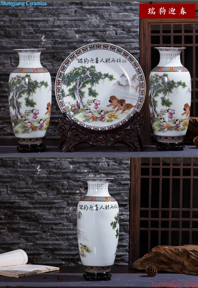 Jingdezhen ceramics borneol archaize kiln crack glaze vase modern household to decorate the living room TV ark furnishing articles