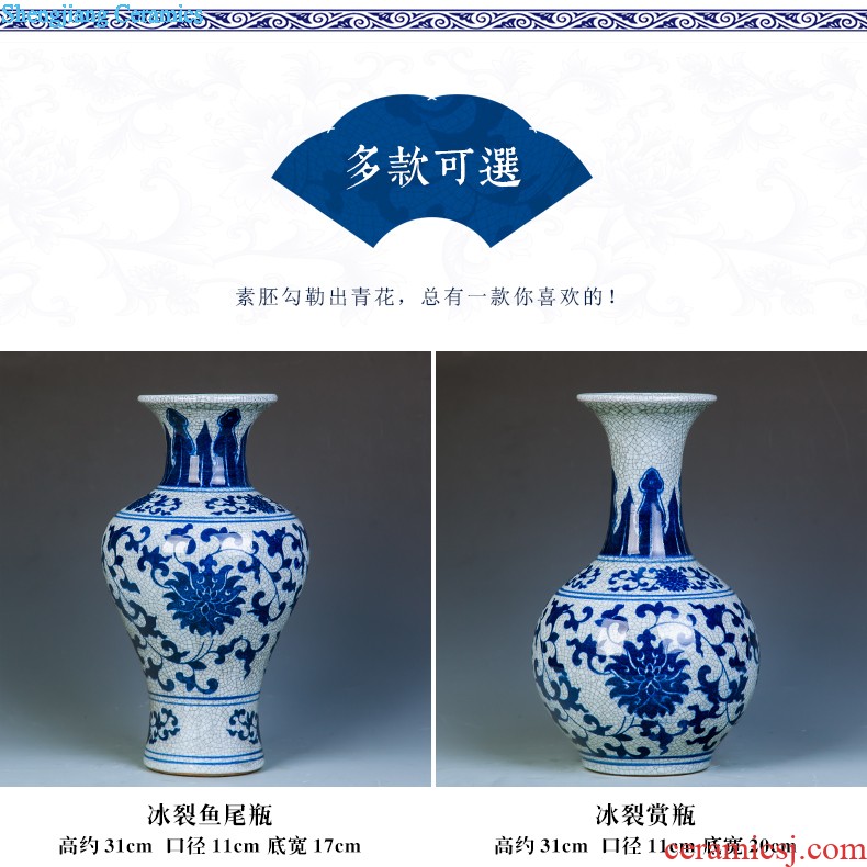 Jingdezhen ceramics furnishing articles hang dish handicraft the Great Wall wine blue-and-white decoration home decoration plate