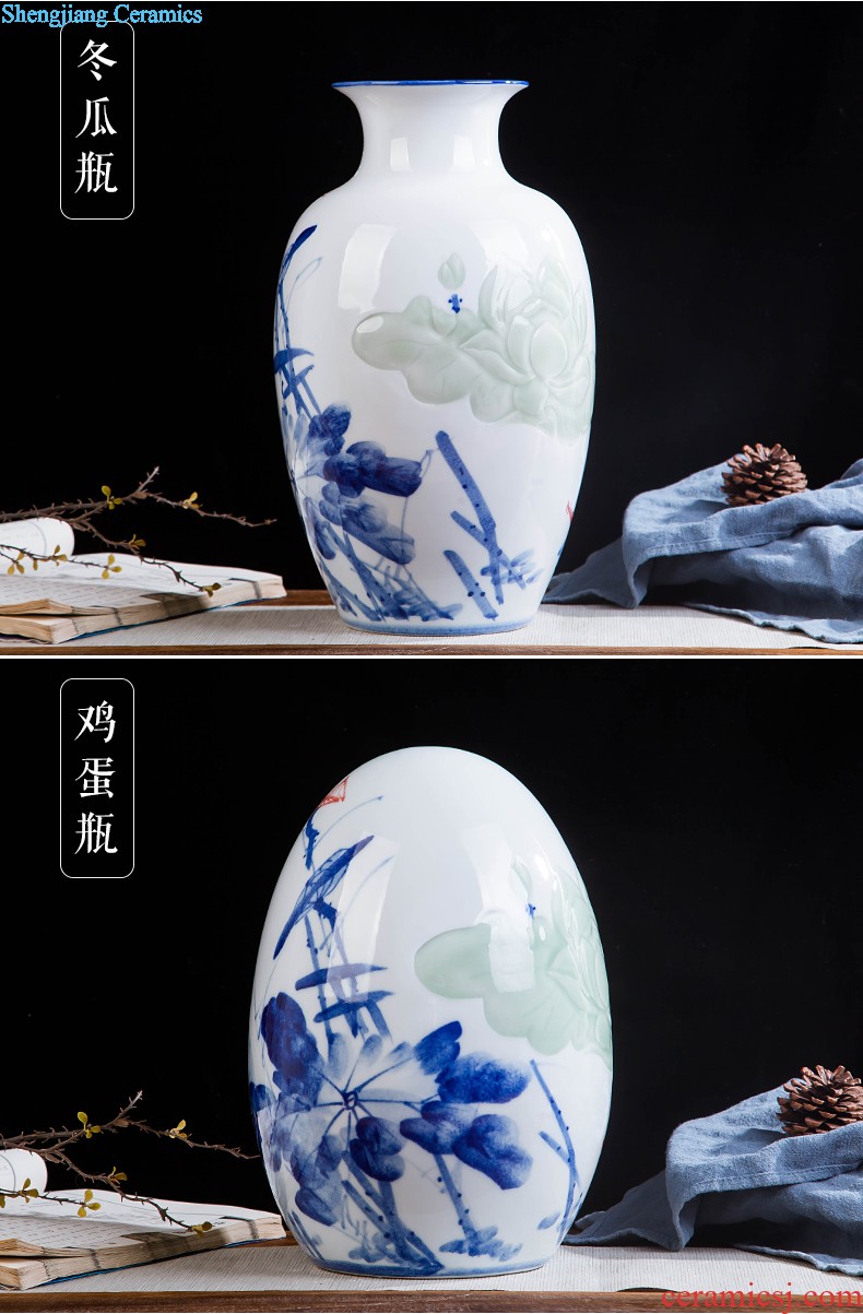 Jingdezhen ceramics Hand painted blue and white porcelain vase handicraft carving sitting room ark furnishing articles home decoration