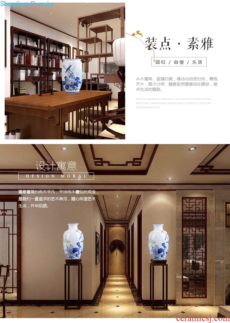 Jingdezhen ceramics Hand painted blue and white porcelain vase handicraft carving sitting room ark furnishing articles home decoration