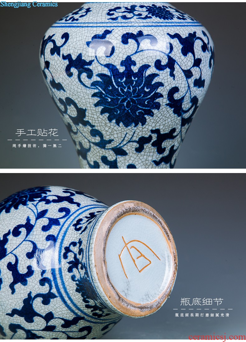 Jingdezhen ceramics furnishing articles hang dish handicraft the Great Wall wine blue-and-white decoration home decoration plate