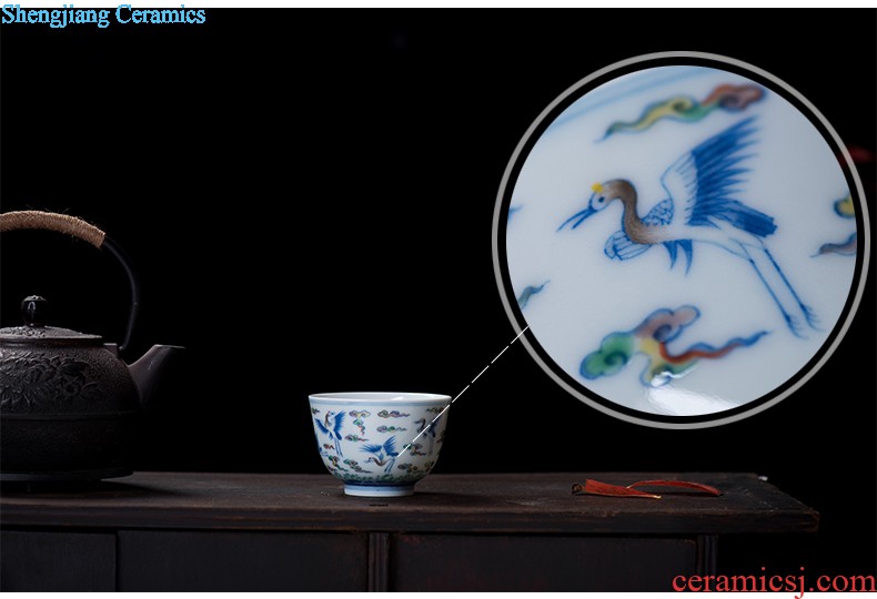 Jingdezhen blue and white porcelain dish dish dish bone porcelain tableware bone plate plate 6 inches Chinese style pastry cake plate