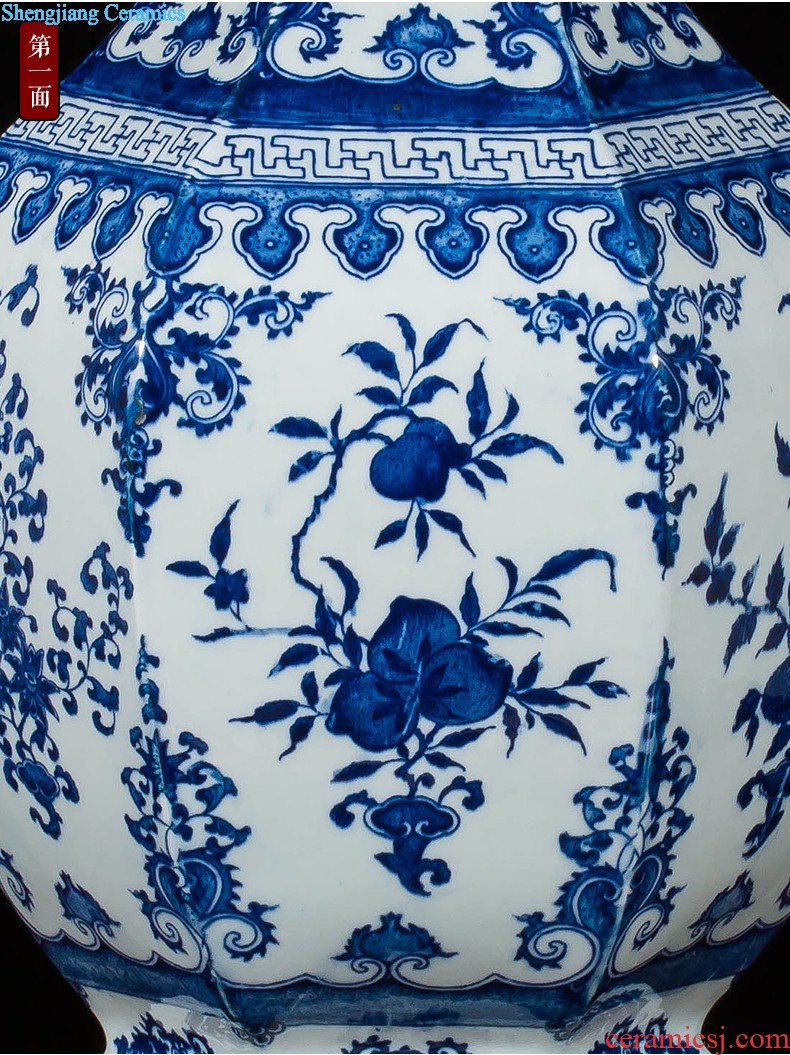 Antique vase of blue and white porcelain of jingdezhen ceramics wine new Chinese style household act the role ofing is tasted the sitting room porch place process