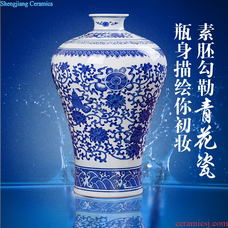 Jingdezhen chinaware lotus of blue and white porcelain vase decoration modern household act the role ofing is tasted crafts ambry furnishing articles