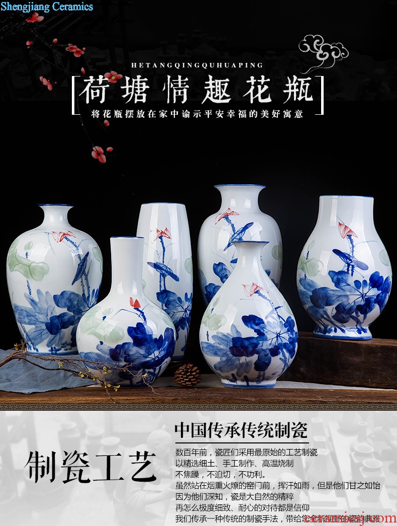 Jingdezhen ceramics Hand painted blue and white porcelain vase handicraft carving sitting room ark furnishing articles home decoration