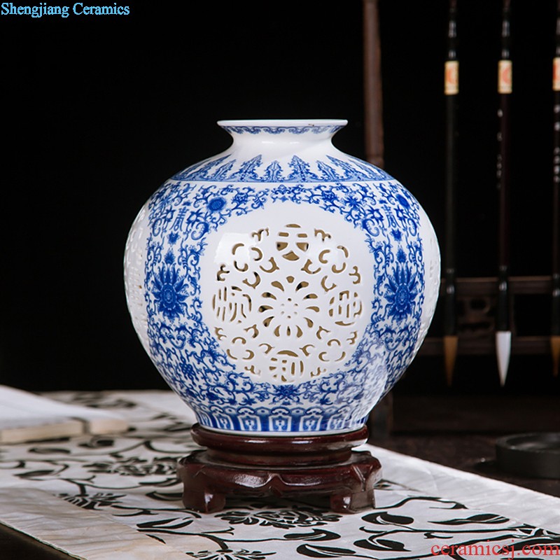 Jingdezhen ceramic knife clay hand-painted vases, flower arranging Chinese style household living room TV cabinet decoration handicraft furnishing articles