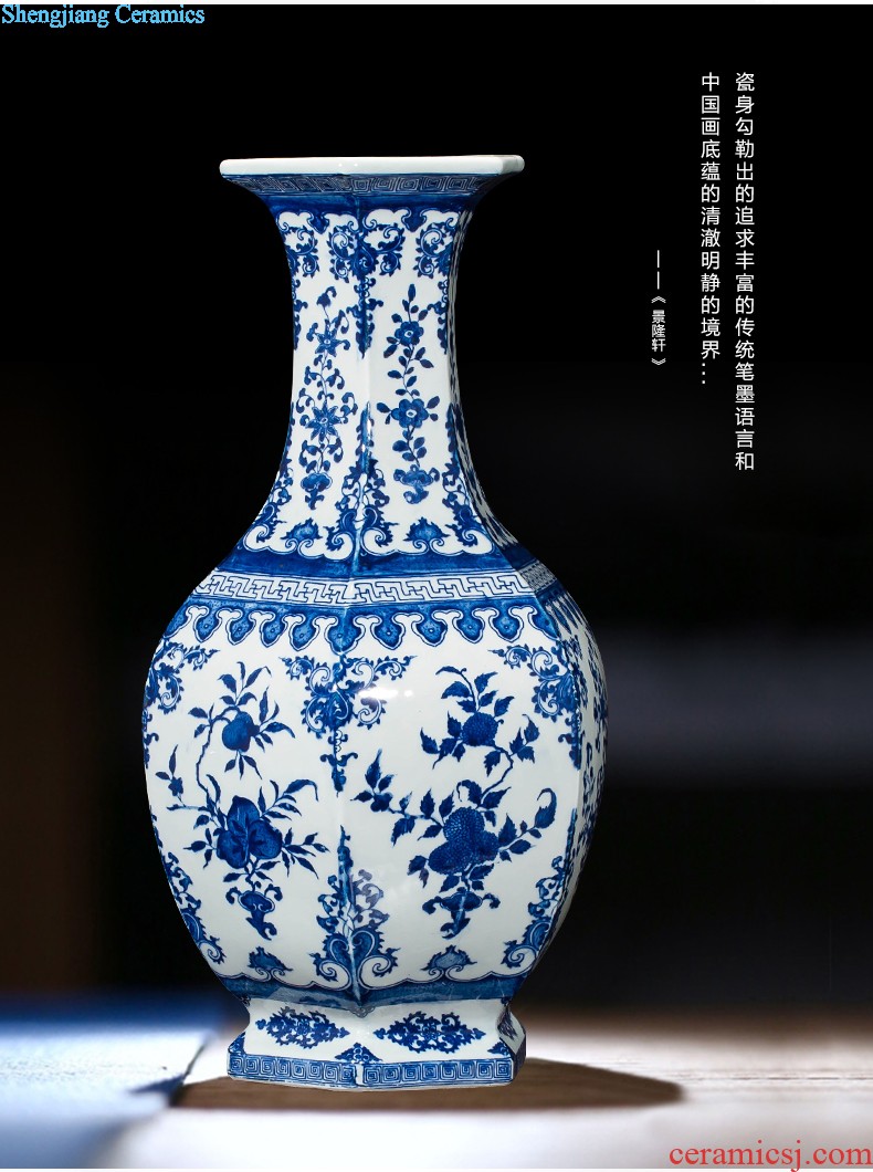 Antique vase of blue and white porcelain of jingdezhen ceramics wine new Chinese style household act the role ofing is tasted the sitting room porch place process