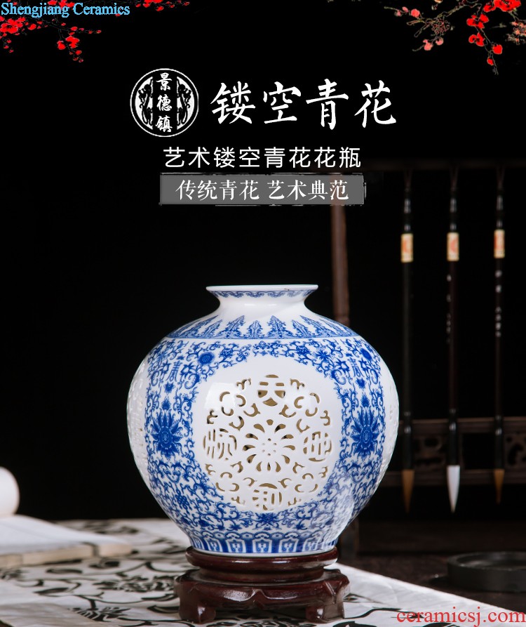 Jingdezhen ceramic knife clay hand-painted vases, flower arranging Chinese style household living room TV cabinet decoration handicraft furnishing articles