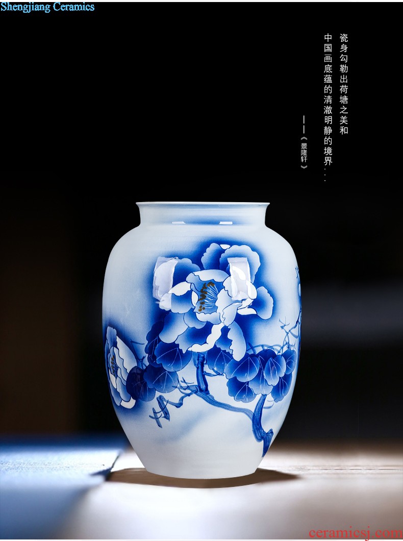 Jingdezhen ceramics furnishing articles act the role ofing is tasted household decoration of Chinese style decoration plate sitting room porch ark TV ark