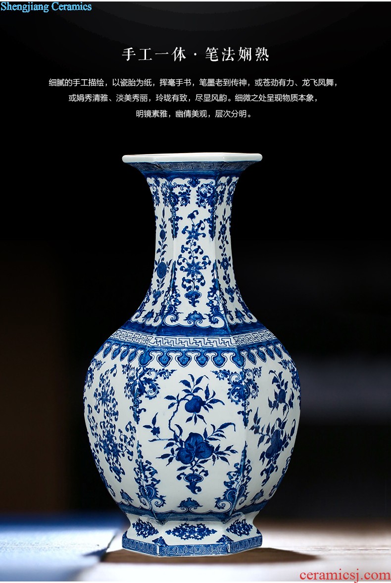 Antique vase of blue and white porcelain of jingdezhen ceramics wine new Chinese style household act the role ofing is tasted the sitting room porch place process