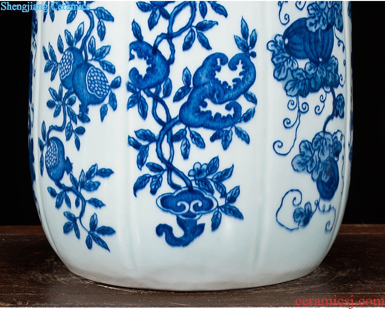 Jingdezhen ceramics hand-painted vases, flower arrangement wine porch home decoration sitting room TV ark furnishing articles