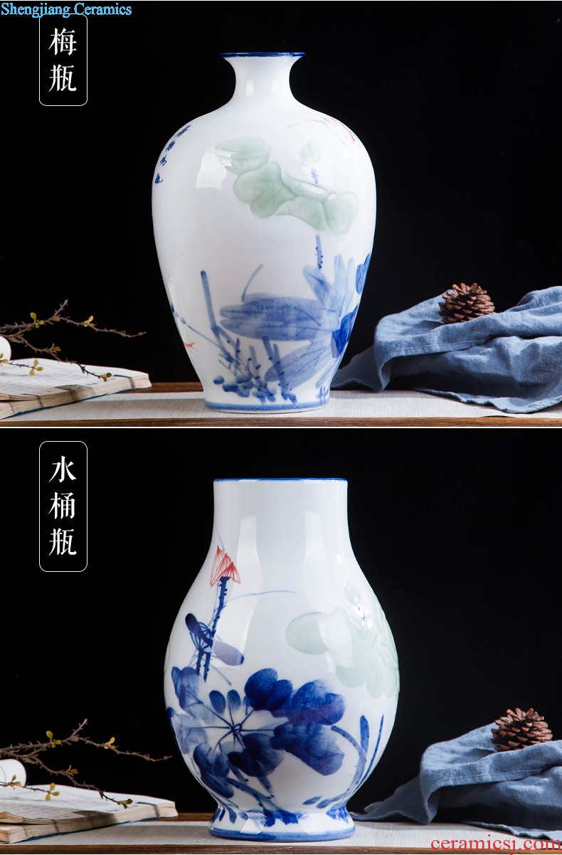 Jingdezhen ceramics Hand painted blue and white porcelain vase handicraft carving sitting room ark furnishing articles home decoration