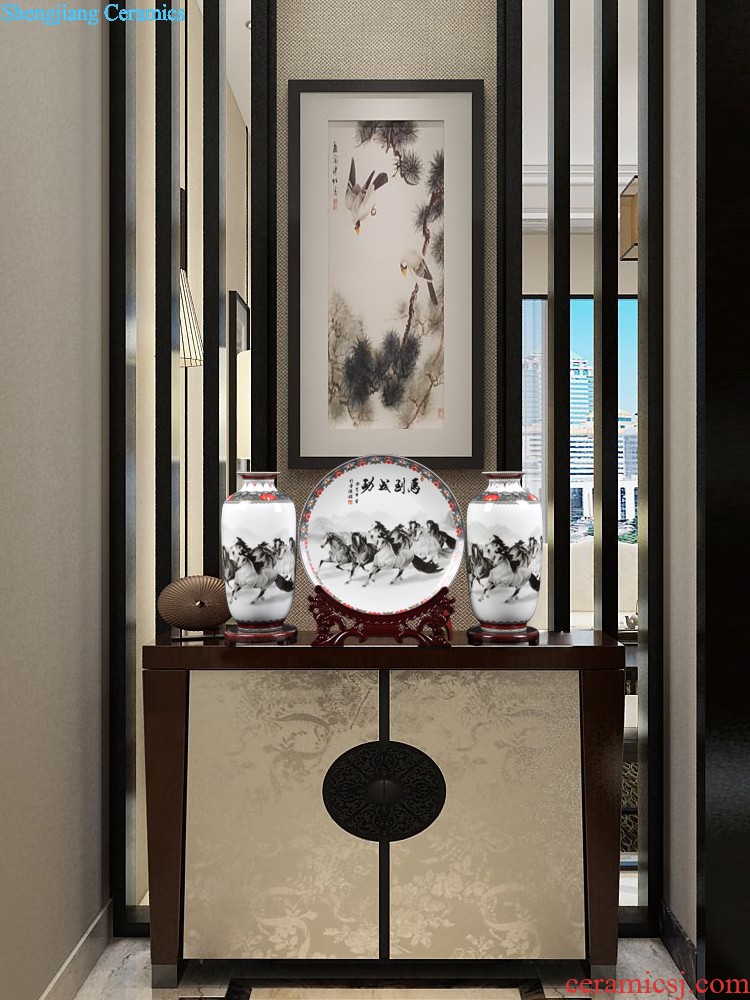 Jingdezhen ceramics hang dish of Chinese red sun yat-sen as ornamental decoration home wine sitting room adornment is placed