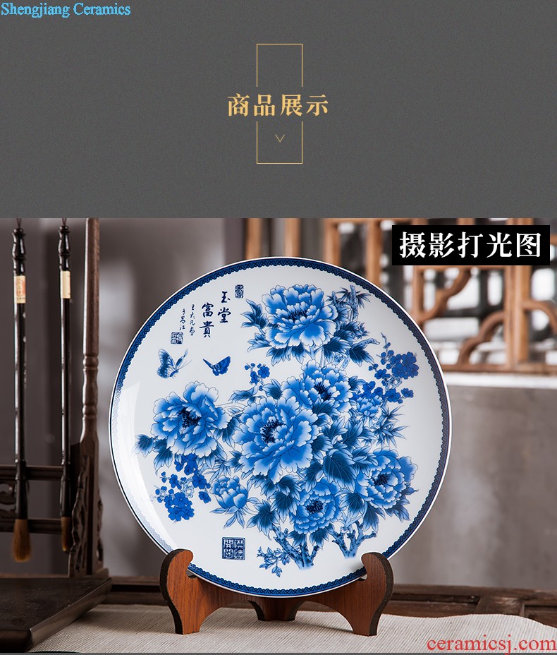 Jingdezhen ceramics furnishing articles to sit home decoration plate of Chinese arts and crafts wine sitting room porch decoration plate