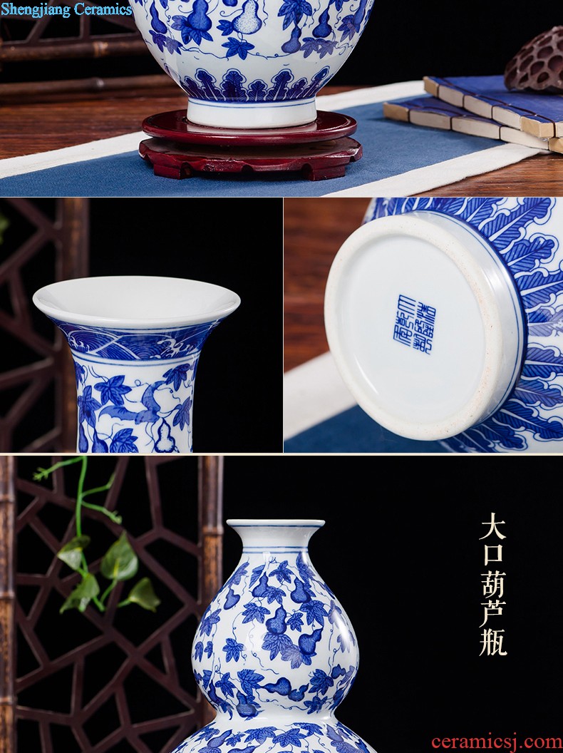 Jingdezhen ceramic porcelain plate painting landscapes The mural wall act the role ofing sitting room hangs a picture on the glaze color antique carved decorative furnishing articles