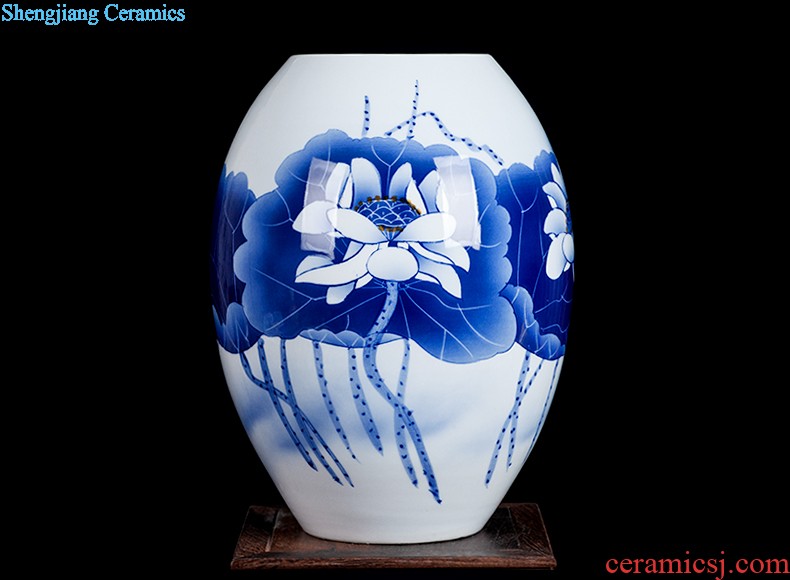 Jingdezhen ceramic vase furnishing articles flower arrangement is little sitting room Chinese red porcelain vase decoration decoration household act the role ofing is tasted