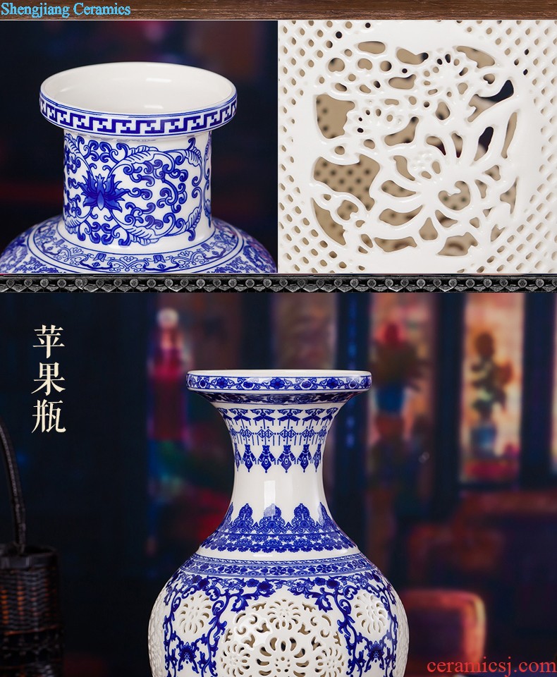 Blue and white ceramics jingdezhen large hand-painted vases, flower arrangement sitting room porch decoration of Chinese style household furnishing articles