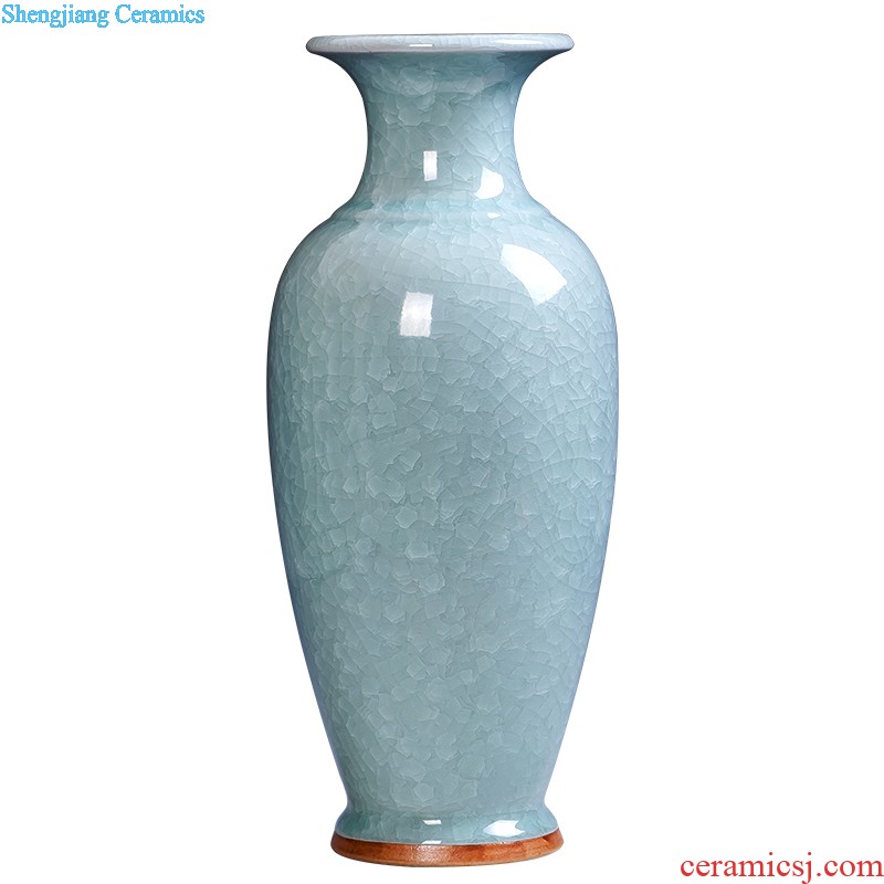Jingdezhen ceramic vases, a thriving business Chinese red porcelain furnishing articles sitting room ark crafts home decoration