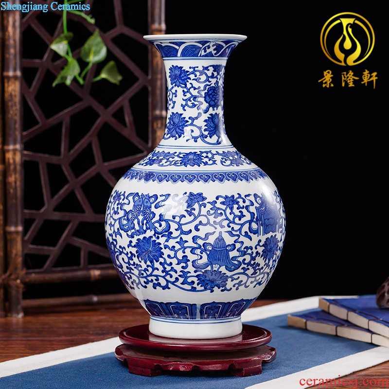 Jingdezhen ceramics furnishing articles a thriving business Chinese red apple vases, modern Chinese style household decorations