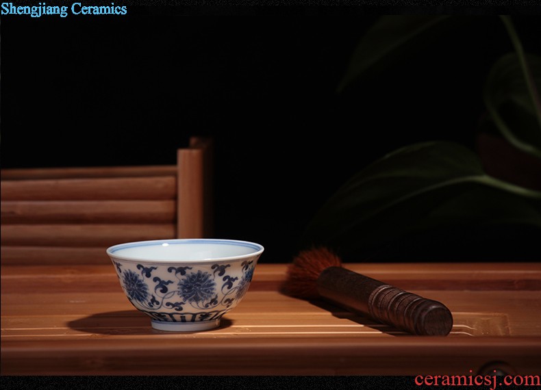 Jingdezhen blue and white youligong manual hand-painted chinaware lotus flower pot cup kung fu tea treasures