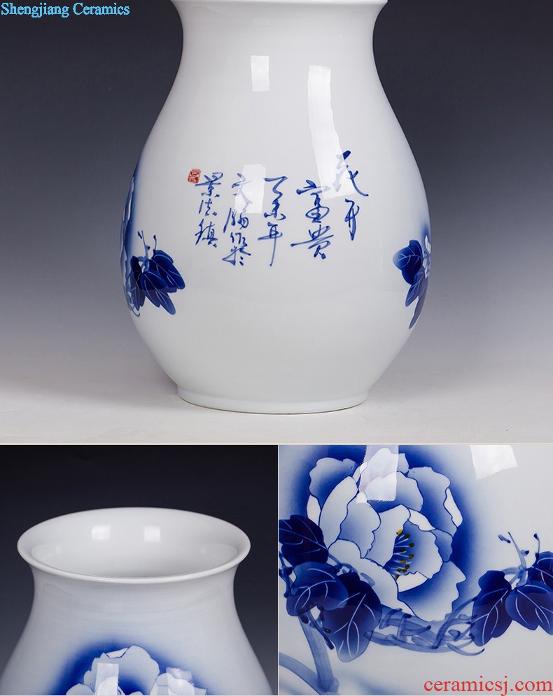 Jingdezhen ceramic vase furnishing articles Chinese famille rose porcelain three-piece handicraft wine porch sitting room adornment