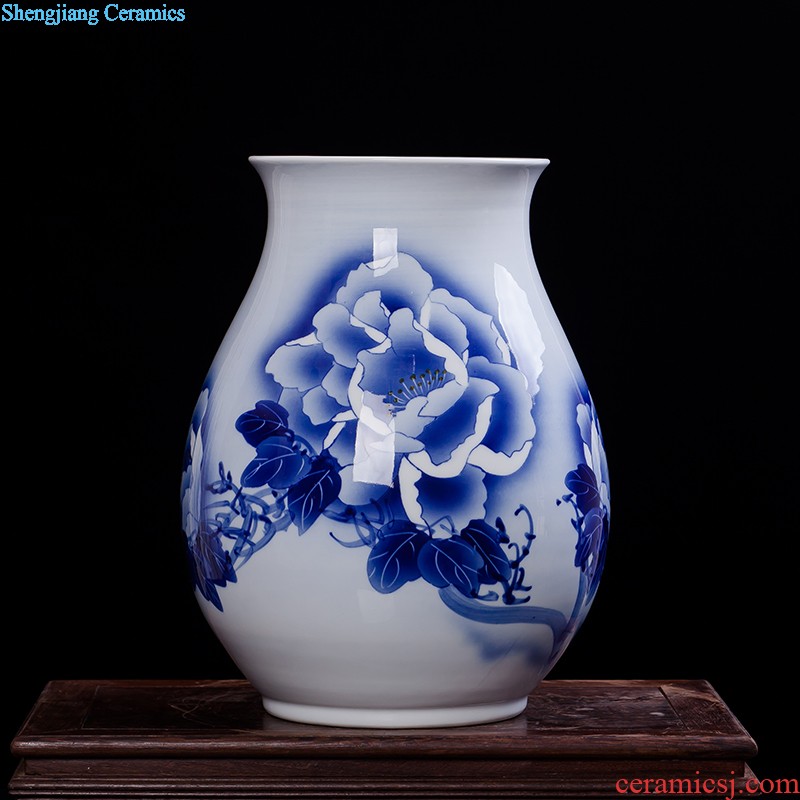 Jingdezhen ceramic vase furnishing articles Chinese famille rose porcelain three-piece handicraft wine porch sitting room adornment