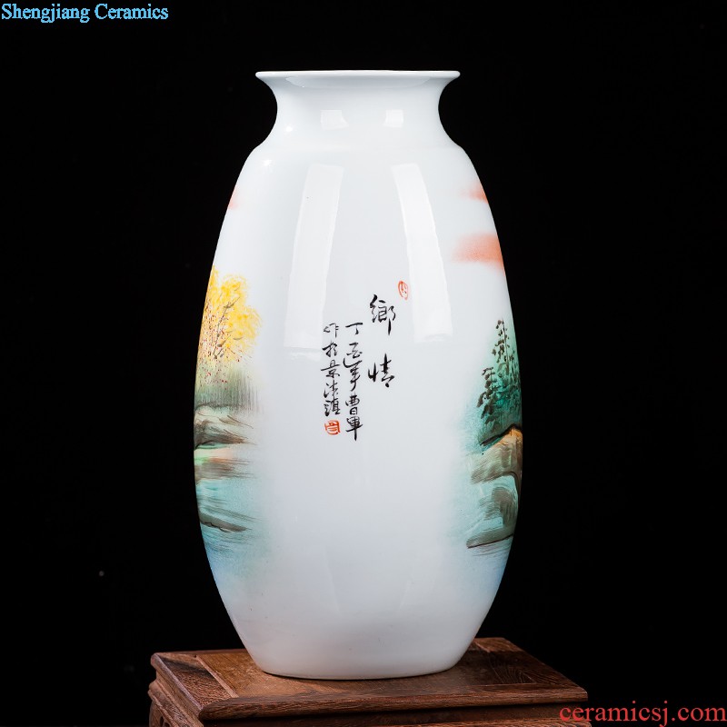 Jingdezhen blue and white porcelain ceramics powder enamel decoration hanging dish furnishing articles modern fashion faceplate household act the role ofing is tasted by the dishes