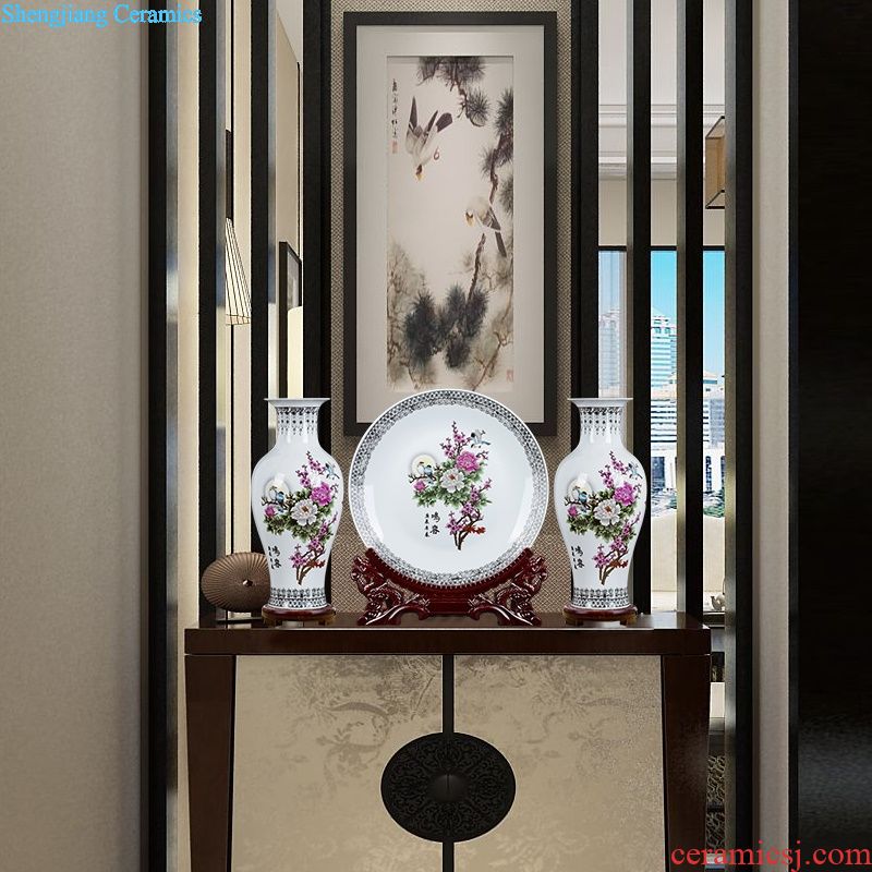 Jingdezhen ceramics hang dish of Chinese red sun yat-sen as ornamental decoration home wine sitting room adornment is placed