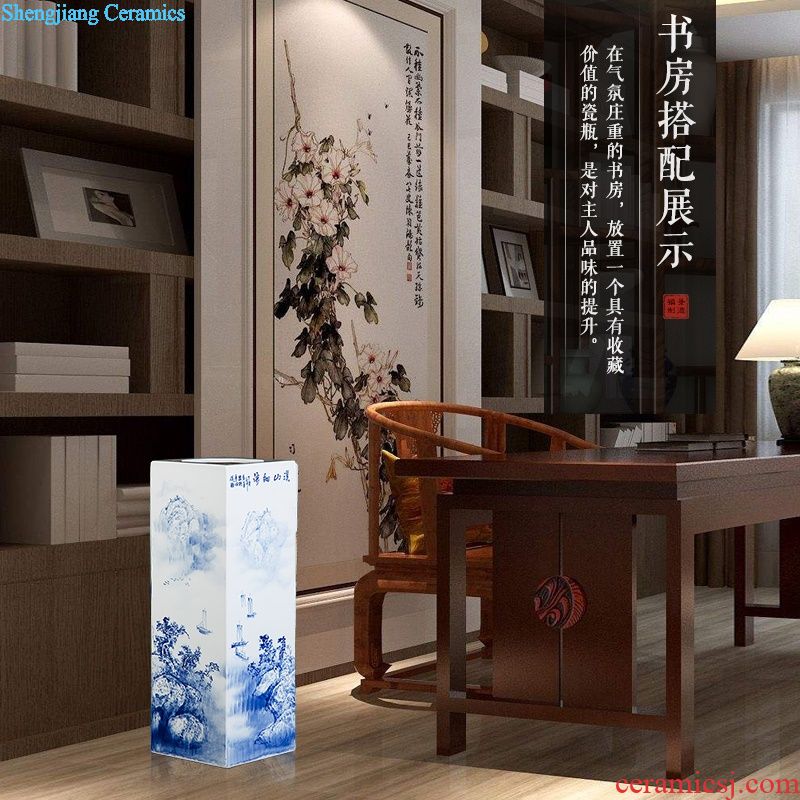 Jingdezhen ceramics antique landscape of blue and white porcelain vase flowers in contemporary household living room decoration decoration