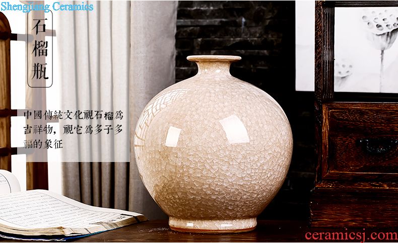 Jingdezhen ceramics borneol archaize kiln crack glaze vase modern household to decorate the living room TV ark furnishing articles