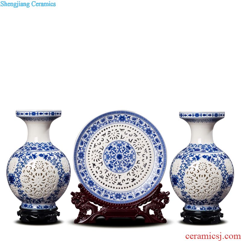Blue and white porcelain jingdezhen ceramics by hand throwing carve shadow wine porch home furnishing articles