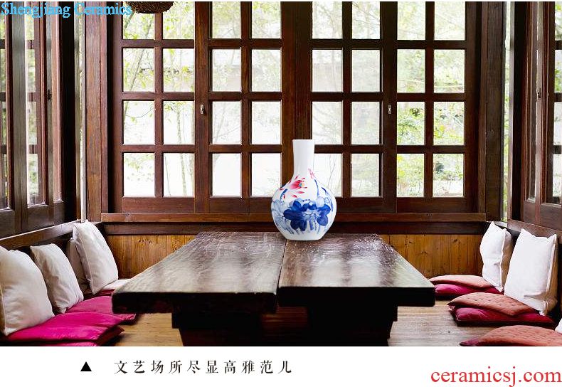 Jingdezhen ceramics hand-painted antique Chinese blue and white porcelain vase furnishing articles contracted household act the role ofing is tasted the sitting room of handicraft