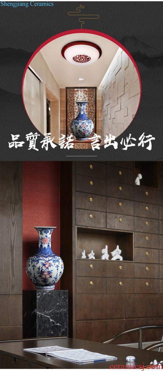 Jingdezhen ceramics hand-painted blue and white porcelain vases, flower arrangement furnishing articles new Chinese style living room TV ark home decoration