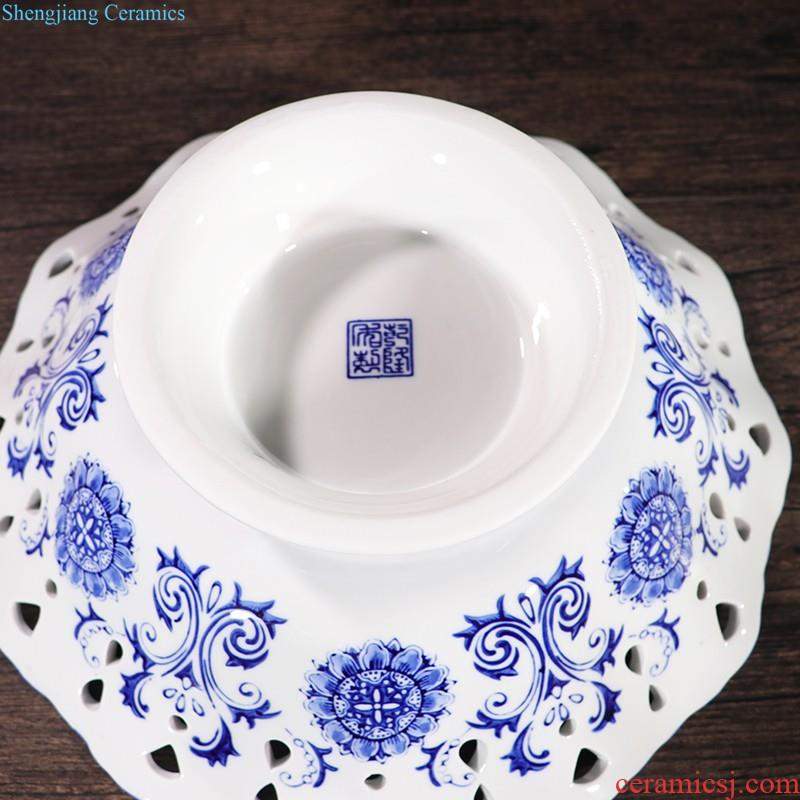 Jingdezhen ceramic vase hand-painted large blue and white porcelain is the plum bottle of new Chinese style household adornment sitting room ground furnishing articles