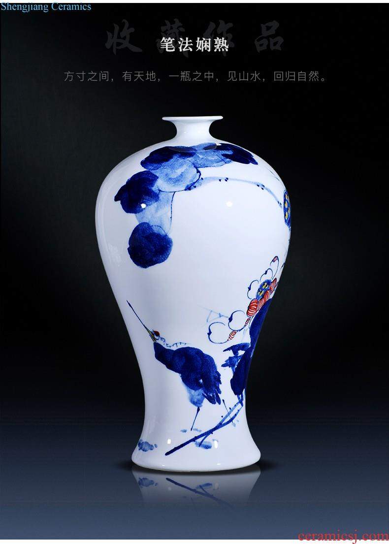 Master of jingdezhen ceramics hand-painted enamel vase means safe relief bamboo modern home sitting room adornment is placed