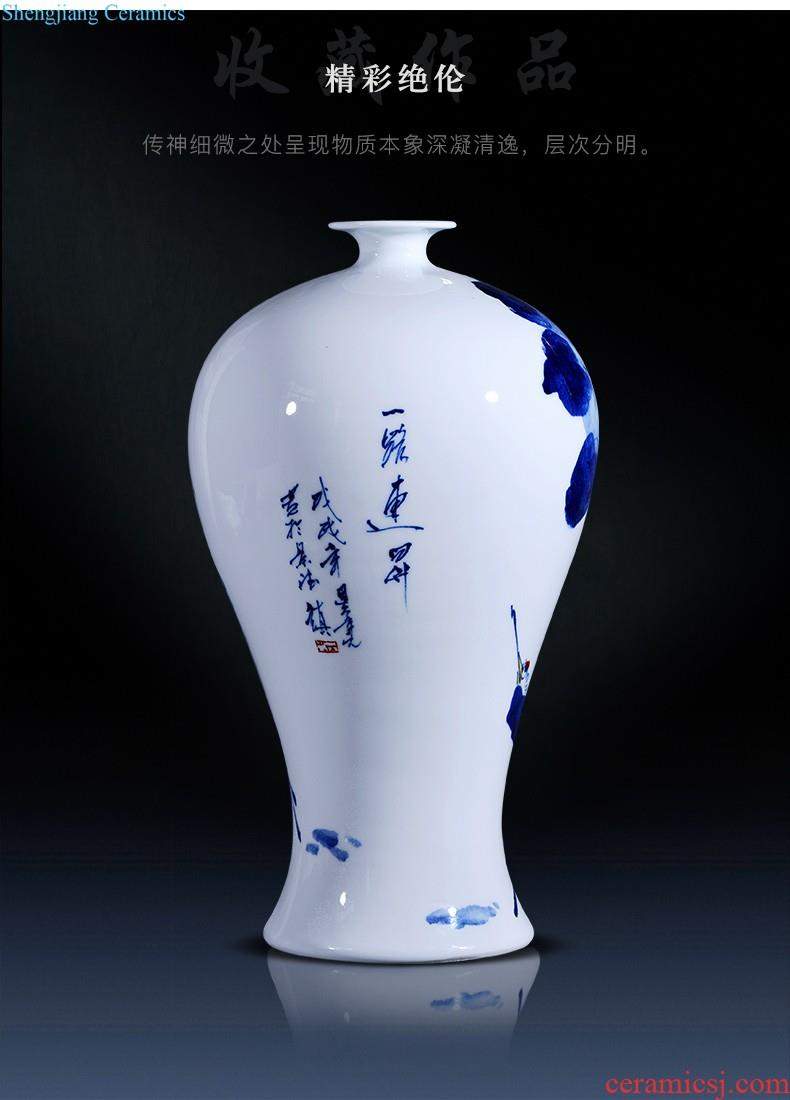 Master of jingdezhen ceramics hand-painted enamel vase means safe relief bamboo modern home sitting room adornment is placed