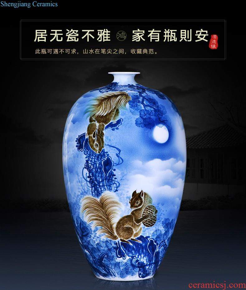 Jingdezhen ceramic vase furnishing articles hand-painted creative retro blue and white porcelain porcelain of sitting room home furnishing articles