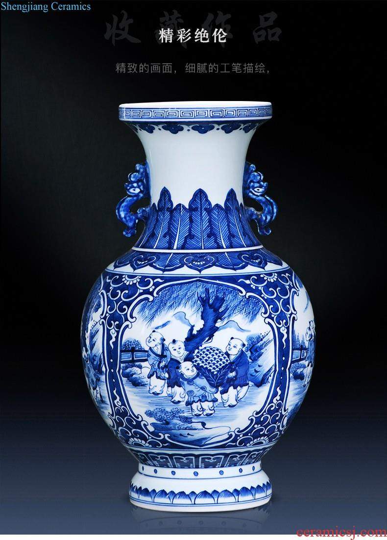 Blue and white porcelain of jingdezhen ceramics creative household adornment antique hand-painted vases, flower arranging furnishing articles of Chinese style restoring ancient ways