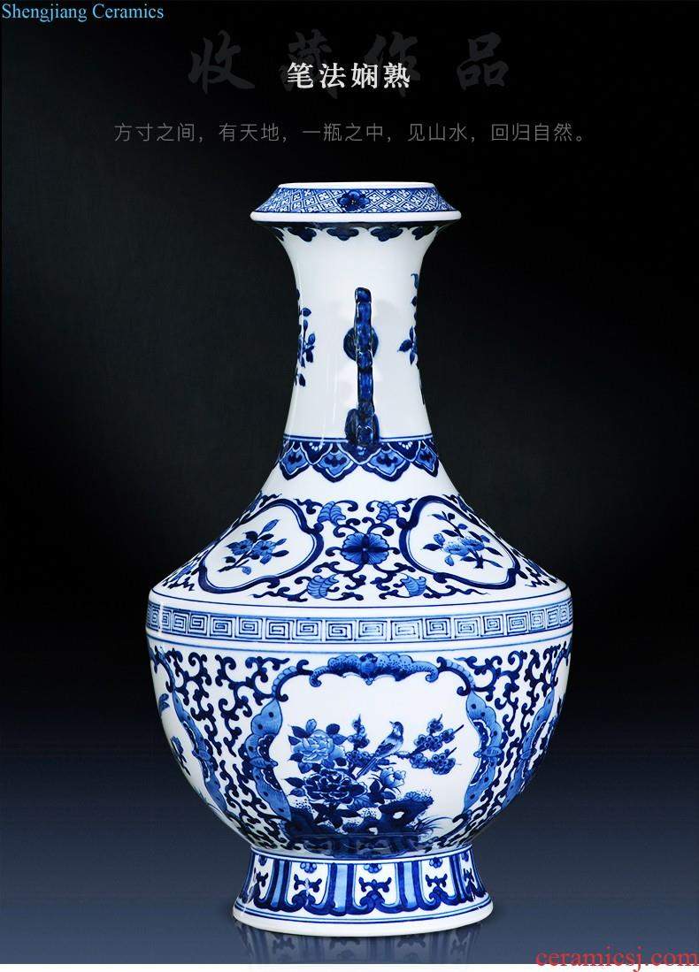 Jingdezhen ceramic flower arrangement of blue and white porcelain vase furnishing articles of Chinese style restoring ancient ways home sitting room TV ark adornment porcelain