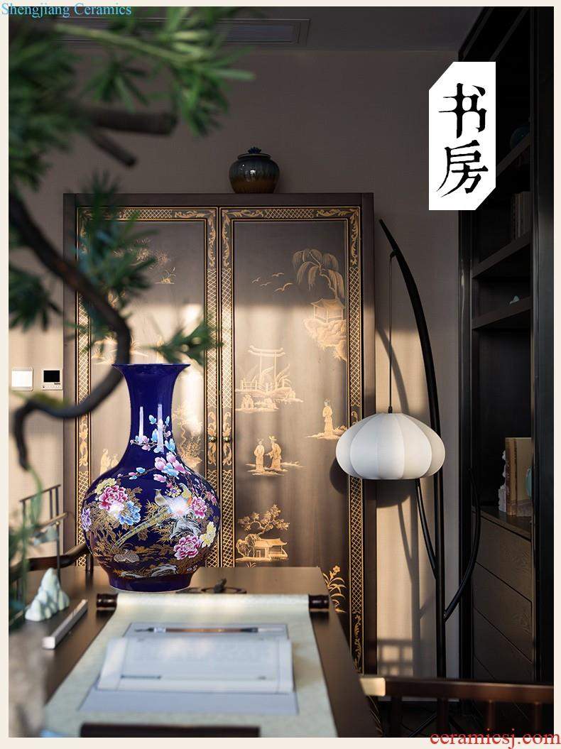 Jingdezhen ceramic vase furnishing articles beaming famille rose gold flower arranging wax gourd bottle of modern Chinese style household decoration