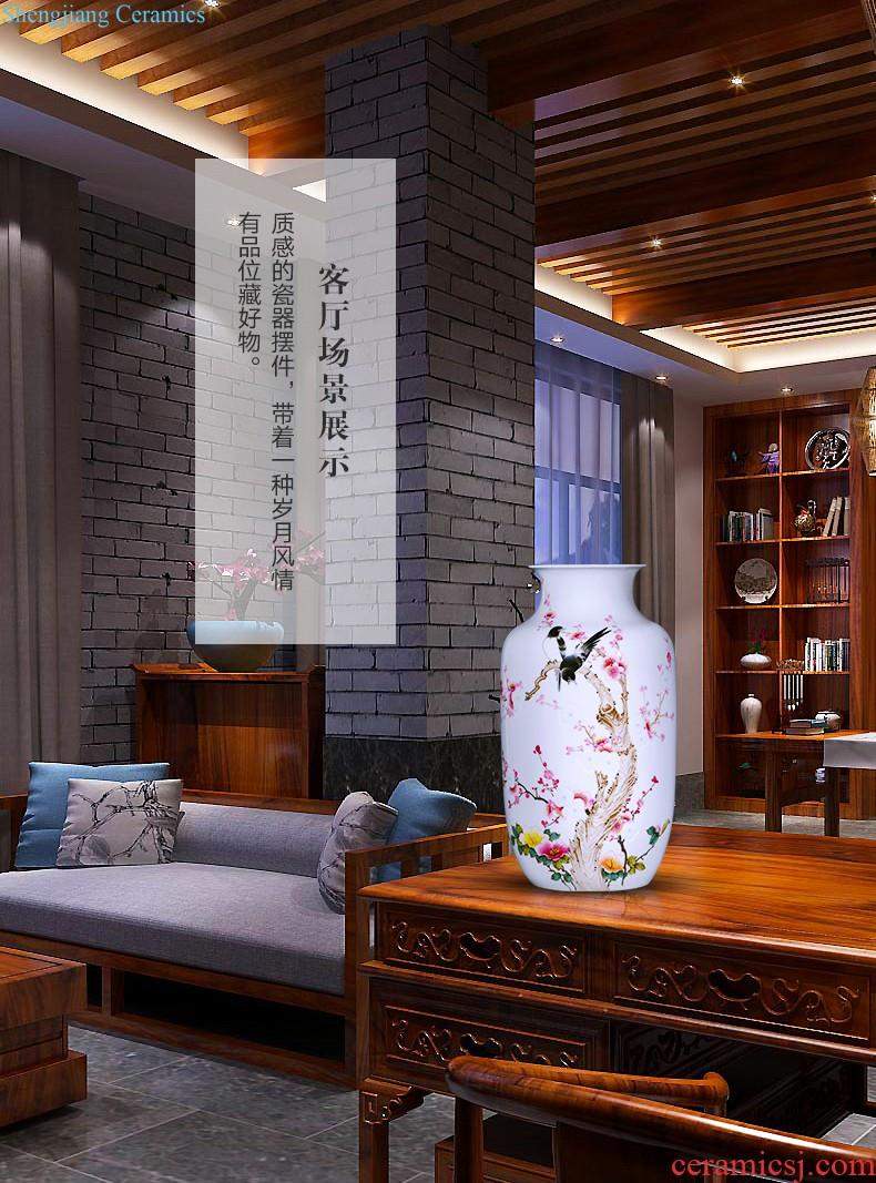 Jingdezhen ceramics furnishing articles hand-painted blue and white porcelain vases, flower arrangement of Chinese style restoring ancient ways is the sitting room bookcase home decoration