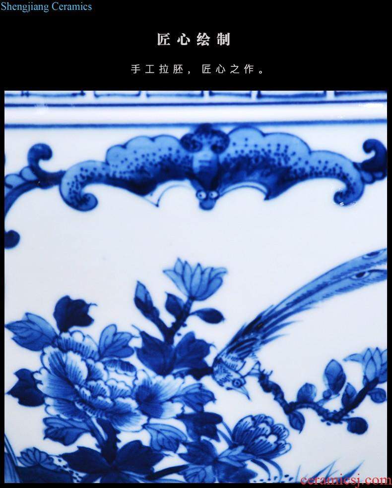 Jingdezhen ceramic flower arrangement of blue and white porcelain vase furnishing articles of Chinese style restoring ancient ways home sitting room TV ark adornment porcelain