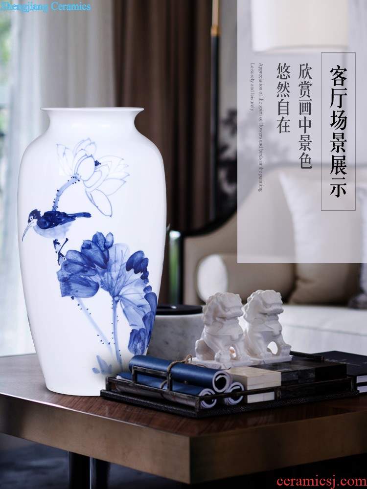 Package mail jingdezhen ceramic floret bottle of flower Hand painted blue and white porcelain lotus flower home sitting room adornment is placed